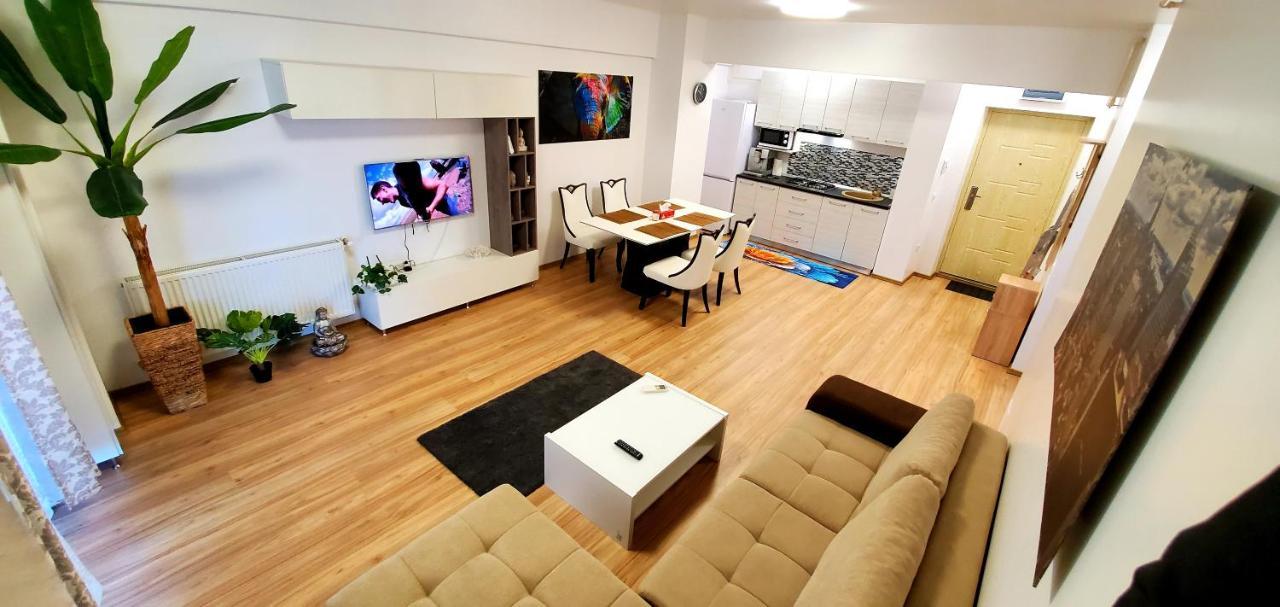 Апартаменти Apartament Mamaia Central Lac Siutghiol 2 Екстер'єр фото
