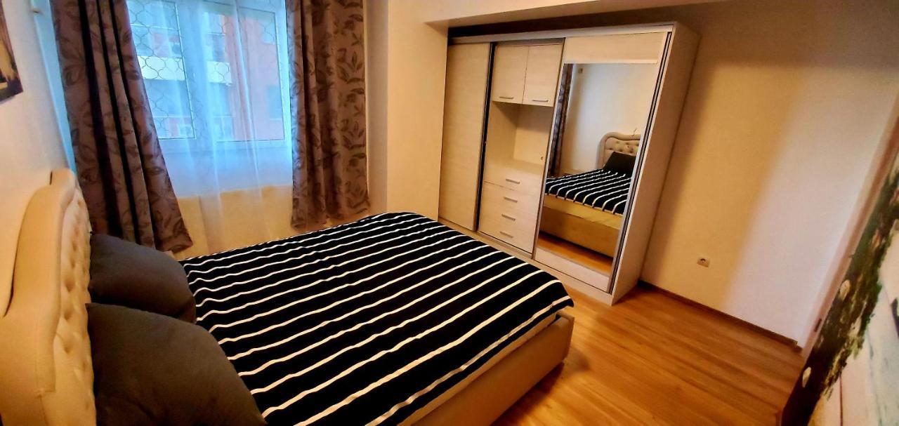 Апартаменти Apartament Mamaia Central Lac Siutghiol 2 Екстер'єр фото