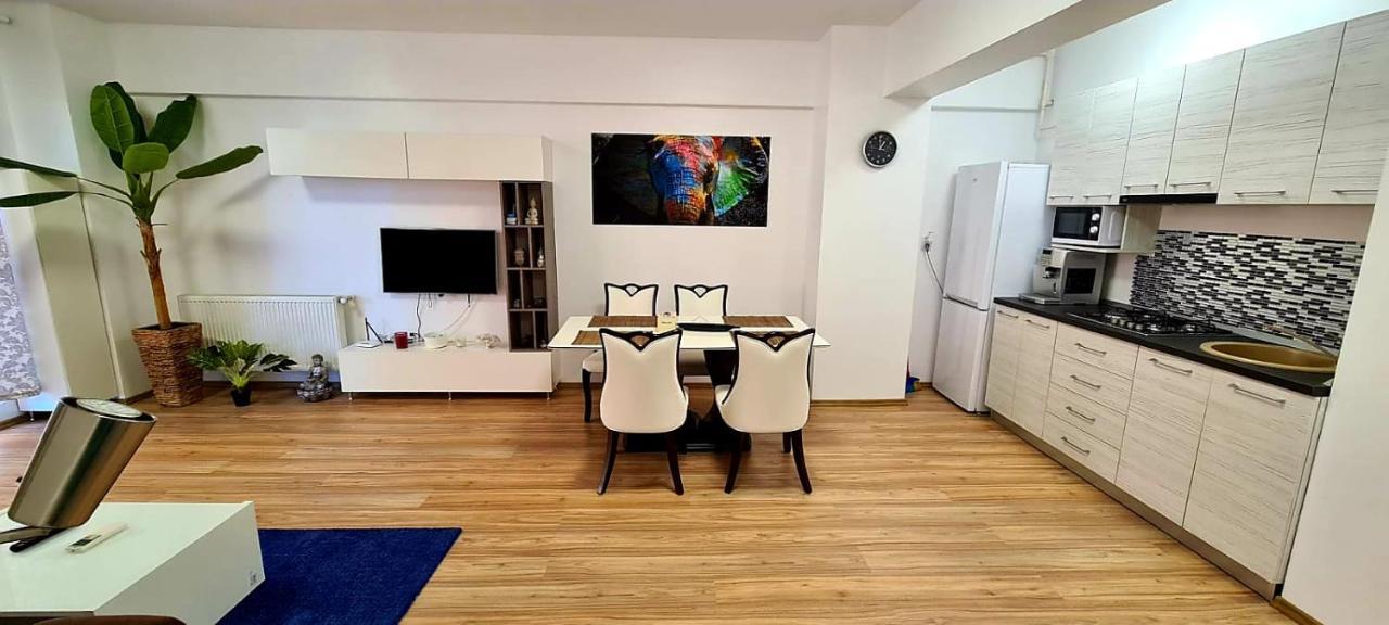 Апартаменти Apartament Mamaia Central Lac Siutghiol 2 Екстер'єр фото
